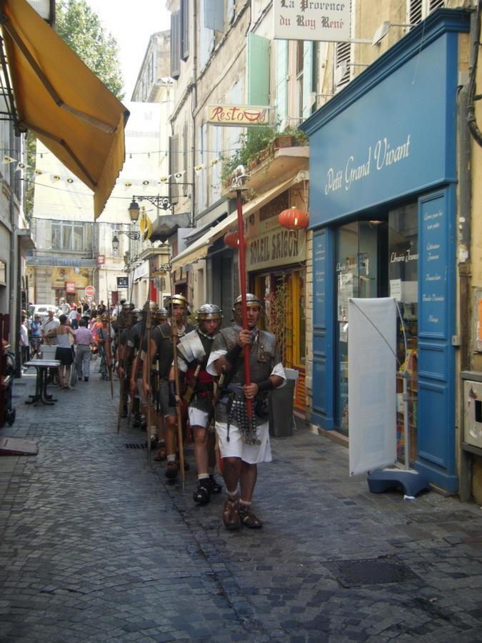 Studio Climatise, La Cloison Arles Exteriér fotografie